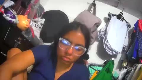 Snapshot of maite2020 chatting on December 9, 2:56 am maite2020 online show from December 9, 2:56 am