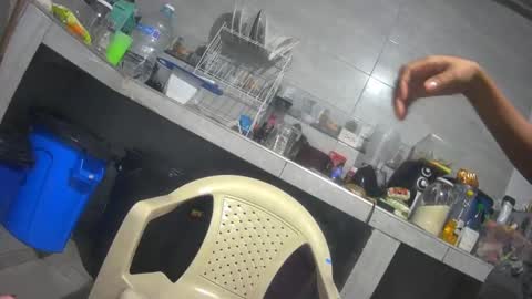 Snapshot of maite2020 chatting on December 10, 10:28 am maite2020 online show from December 10, 10:28 am