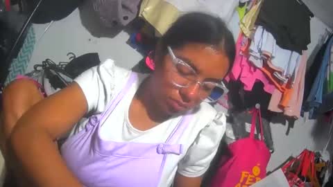 Snapshot of maite2020 chatting on December 21, 11:01 am maite2020 online show from December 21, 11:01 am