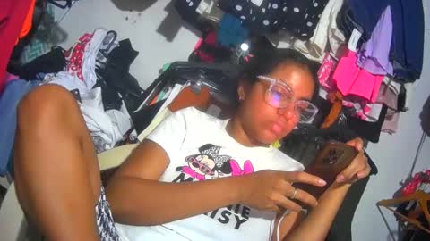 Snapshot of maite2020 chatting on December 22, 6:48 pm maite2020 online show from December 22, 6:48 pm