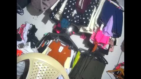 Snapshot of maite2020 chatting on December 22, 9:53 pm maite2020 online show from December 22, 9:53 pm