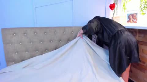 Snapshot of maiterivas chatting on December 15, 8:13 pm Maite online show from December 15, 8:13 pm