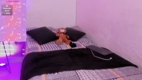 Snapshot of maithe_ferrer chatting on December 12, 9:30 am MAITHEFERRER online show from December 12, 9:30 am