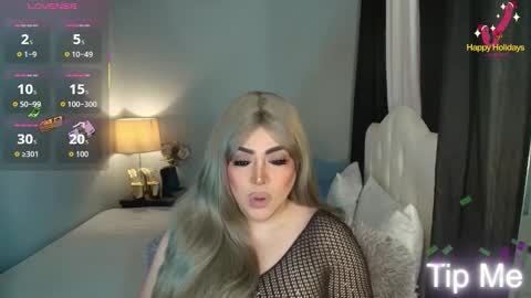 Snapshot of majestydannaxx chatting on December 3, 2:52 am majestydannaxx online show from December 3, 2:52 am