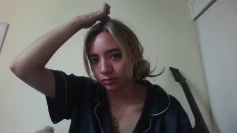 majo_gomezz online show from October 28, 5:48 pm