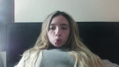 majo_gomezz online show from December 16, 1:21 am