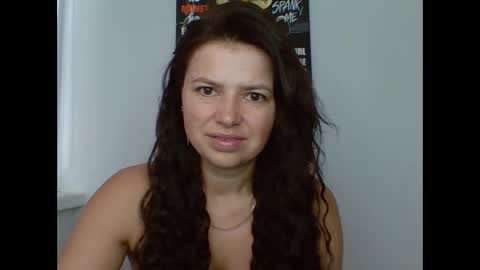 make_mesmile online show from September 13, 5:51 am