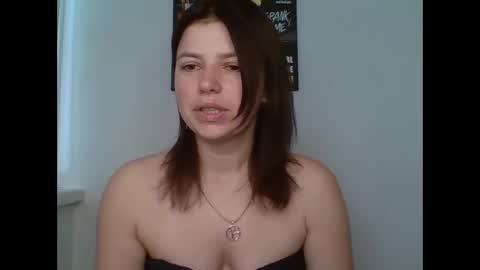 make_mesmile online show from May 20, 6:52 am