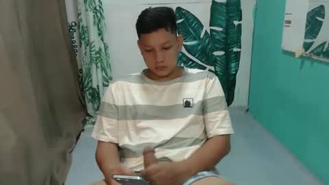 makehugecock online show from November 3, 8:37 am