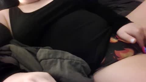 makemewatch online show from February 6, 11:19 pm