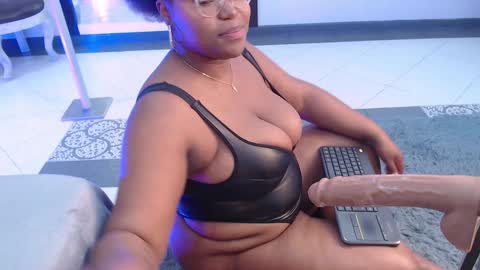 makena online show from February 6, 9:11 am