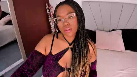 makena online show from September 26, 4:38 am