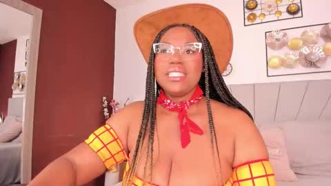 makena online show from October 26, 4:29 am