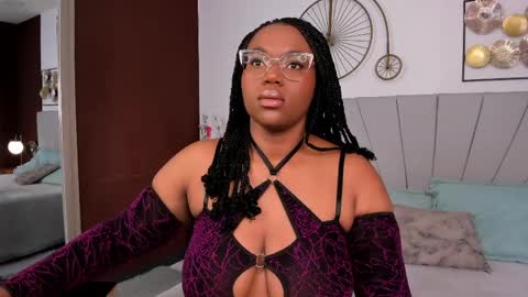 makena online show from April 8, 2:44 am