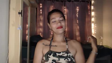 Snapshot of makennaa_1 chatting on September 19, 9:54 am MAKENNAA online show from September 19, 9:54 am
