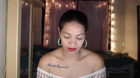 Snapshot of makennaa_1 chatting on September 25, 9:24 am MAKENNAA online show from September 25, 9:24 am