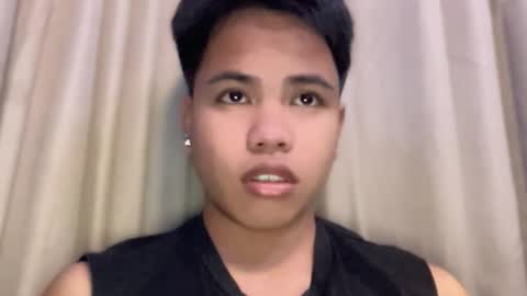 Snapshot of makeyoumineee chatting on April 11, 9:57 am makeyoumineee online show from April 11, 9:57 am