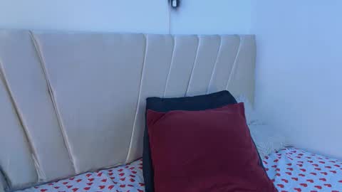 Maki online show from December 5, 8:38 pm