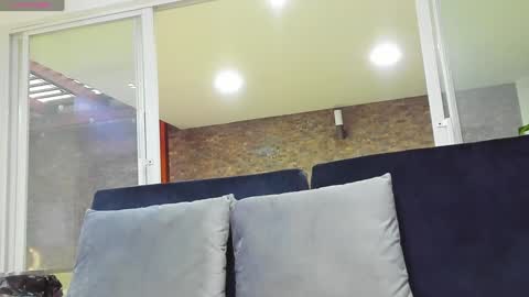 Makonnen online show from December 15, 9:53 pm