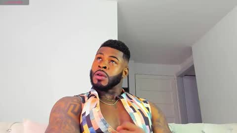 Snapshot of makonneen chatting on March 14, 2:17 am Makonnen online show from March 14, 2:17 am