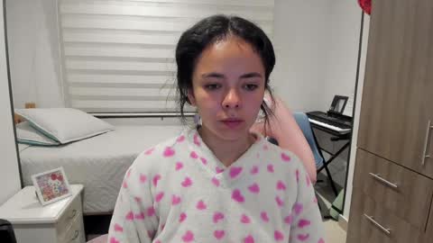 Snapshot of mal_norma chatting on April 25, 11:57 pm Mal Norma online show from April 25, 11:57 pm
