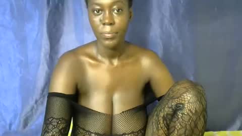 malaika_musa online show from May 1, 7:13 am