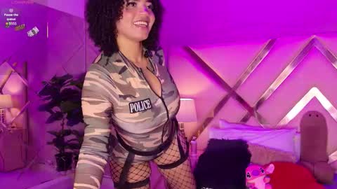 Snapshot of malaikabrown chatting on March 14, 4:51 am online show from March 14, 4:51 am