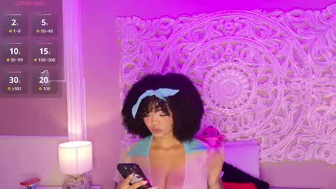 Snapshot of malaikabrown chatting on May 21, 4:41 am online show from May 21, 4:41 am