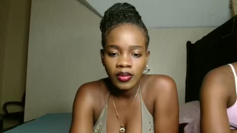 Snapshot of malani_malia chatting on November 14, 3:22 pm malani_malia online show from November 14, 3:22 pm