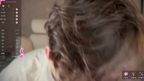 Snapshot of malcolm_yang chatting on December 10, 12:27 pm Tom and Mark 3 online show from December 10, 12:27 pm