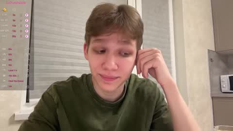 Snapshot of malcolm_yang chatting on December 13, 12:31 am Tom and Mark 3 online show from December 13, 12:31 am