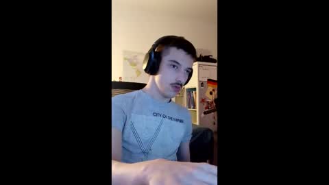 Snapshot of male20y chatting on June 3, 7:08 pm male20y online show from June 3, 7:08 pm