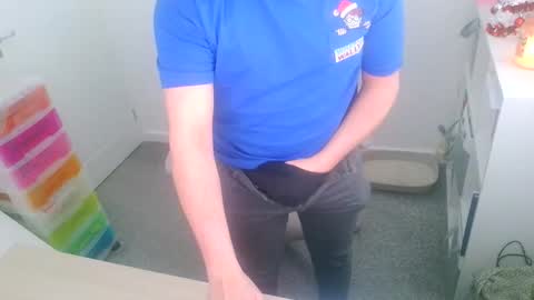 malecamslave18 online show from December 19, 3:19 pm