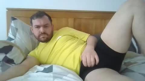 malecamslave18 online show from February 10, 9:35 am