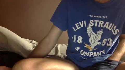 malefrench1 online show from March 9, 5:44 am