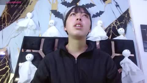 malejacs01 online show from October 21, 10:38 am