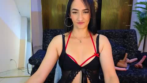 malen_fitnessmilf online show from March 11, 4:13 pm