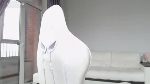 piu online show from April 5, 7:49 am