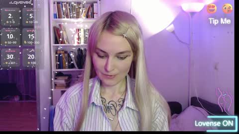 Snapshot of mali_sia chatting on January 26, 9:40 pm Mischelle online show from January 26, 9:40 pm