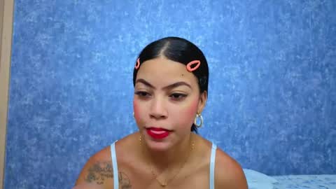 Snapshot of malia_foox chatting on May 2, 6:13 pm Malia foox online show from May 2, 6:13 pm