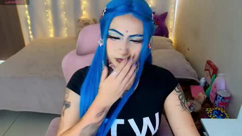 Snapshot of maliciaxpoison chatting on April 7, 9:37 pm maliciaxpoison online show from April 7, 9:37 pm