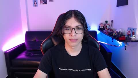 Snapshot of malik_harrison_ chatting on December 9, 3:11 pm Malik online show from December 9, 3:11 pm