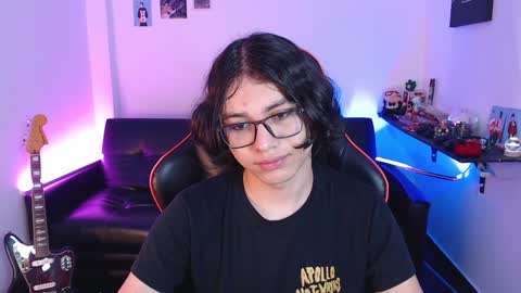 Snapshot of malik_harrison_ chatting on December 10, 3:01 pm Malik online show from December 10, 3:01 pm