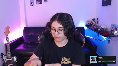 Snapshot of malik_harrison_ chatting on December 10, 6:06 pm Malik online show from December 10, 6:06 pm