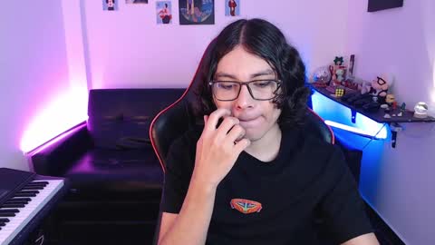 Snapshot of malik_harrison_ chatting on February 7, 2:15 pm Malik online show from February 7, 2:15 pm