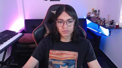 Snapshot of malik_harrison_ chatting on October 21, 2:51 pm Malik online show from October 21, 2:51 pm