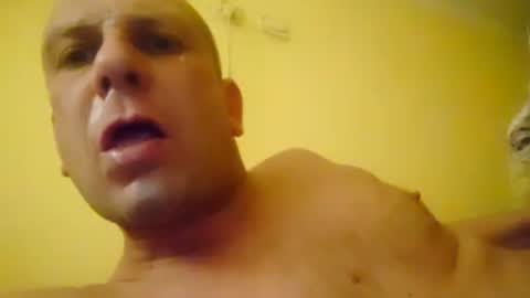 Snapshot of malinowy85 chatting on February 25, 10:47 am malinowy85 online show from February 25, 10:47 am