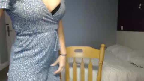 mallinia online show from February 2, 1:41 pm