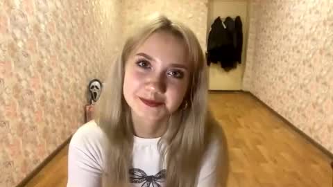 Amelia online show from January 13, 3:17 pm