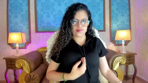 maloryjones online show from May 29, 12:03 pm